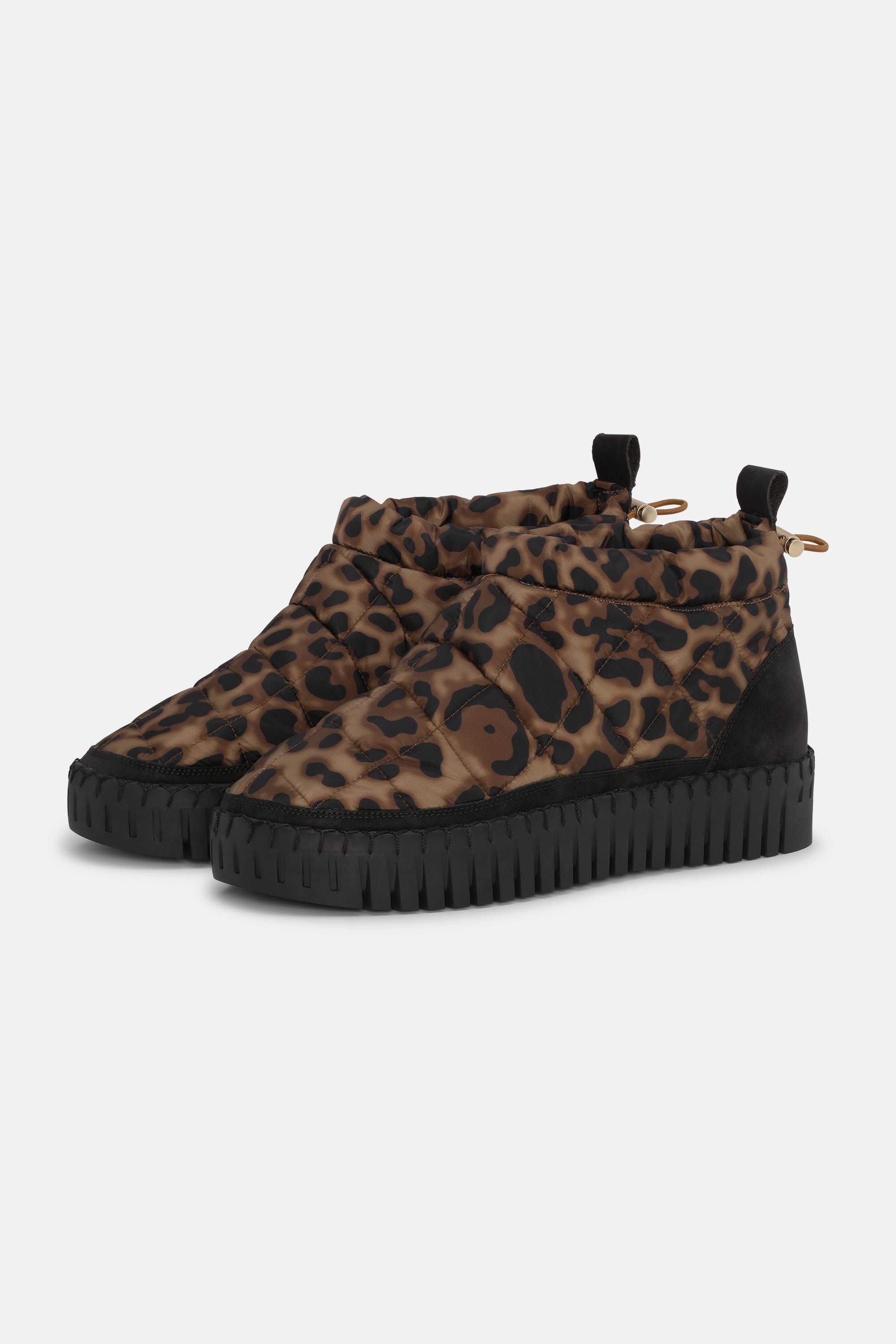 Tulip Low Padded Boot - Brown Panthera Print Black